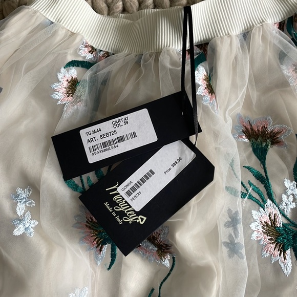 Tulle knee length skirt size M - Picture 3 of 3